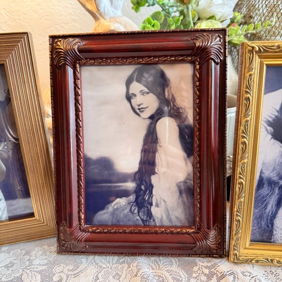 3 Vintage Frames with Beautiful Women from the 1920's - Picture 7 of 15